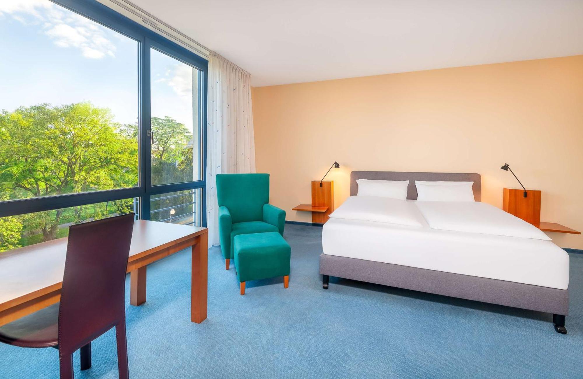 Radisson Blu Fuerst Leopold 4*