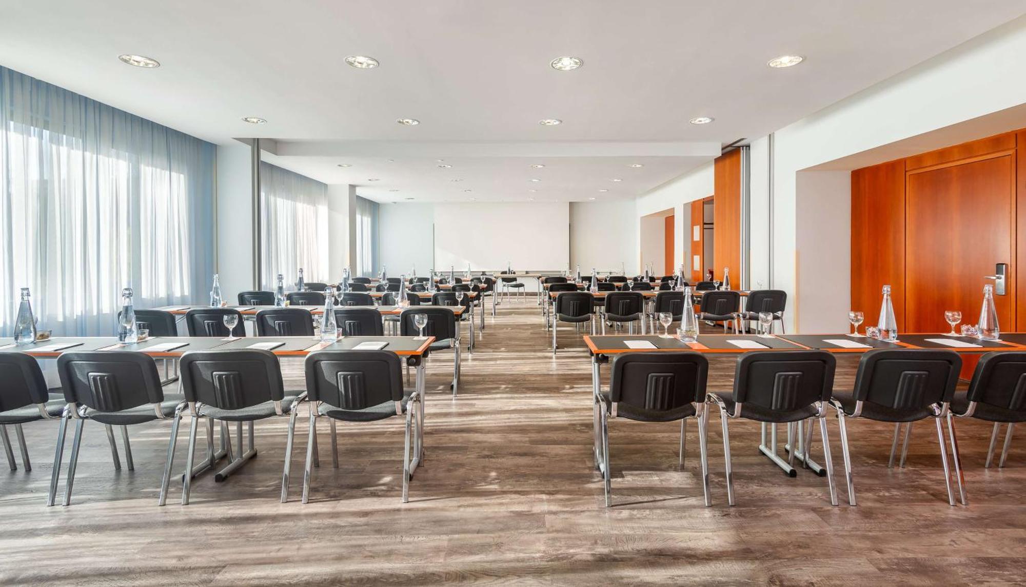 Radisson Blu Fuerst Leopold Отель Дессау