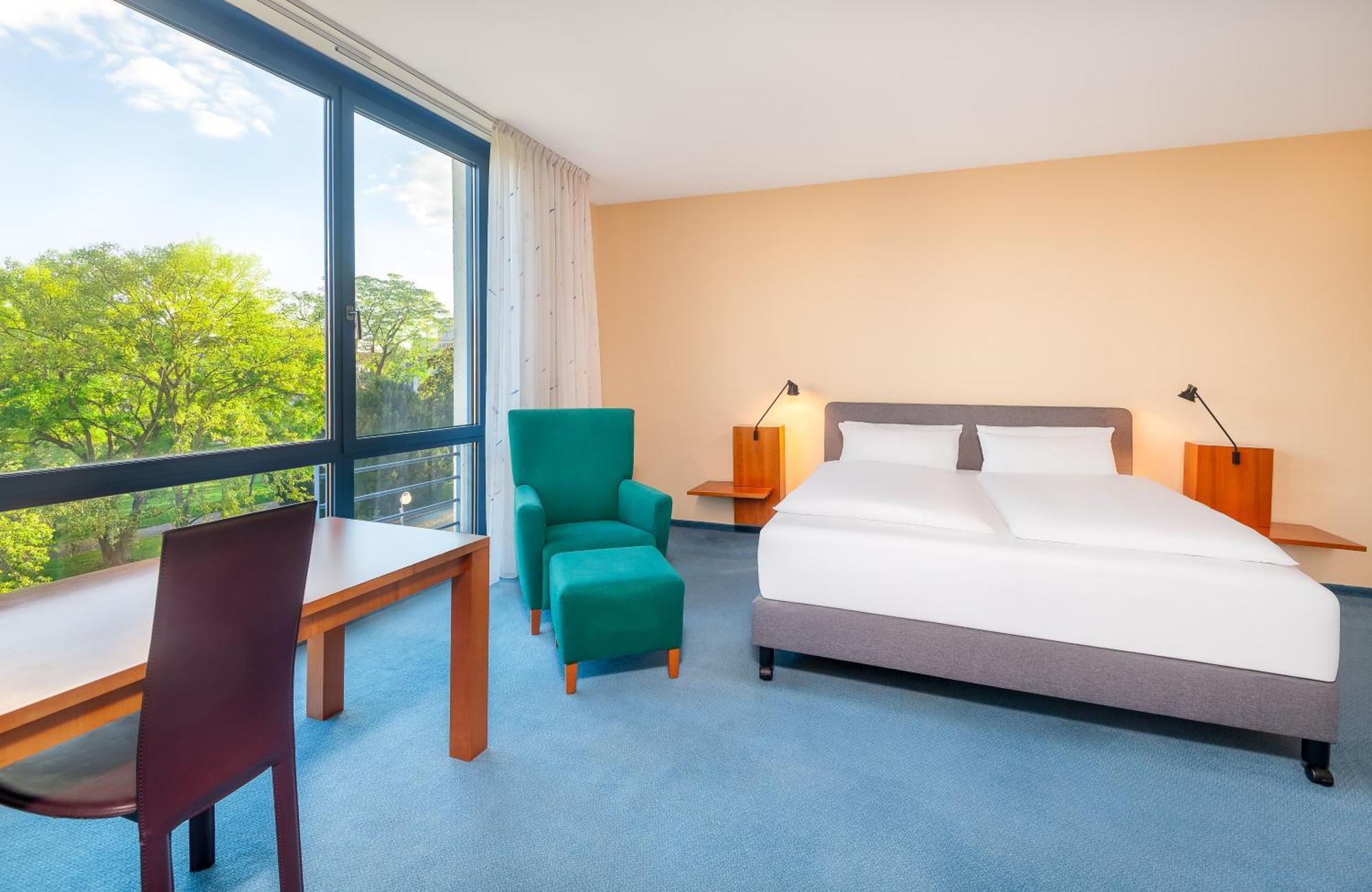 Radisson Blu Fuerst Leopold 4*